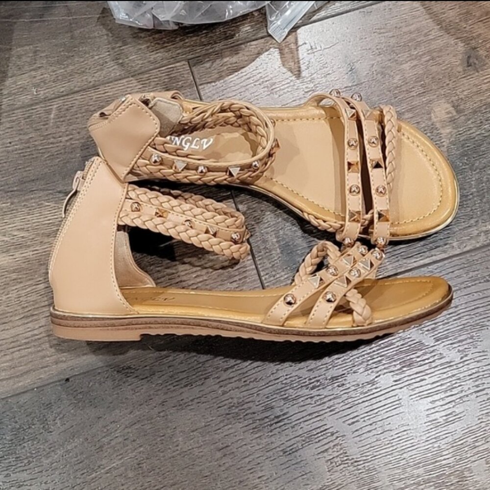 Sandals - Picture 6 of 10